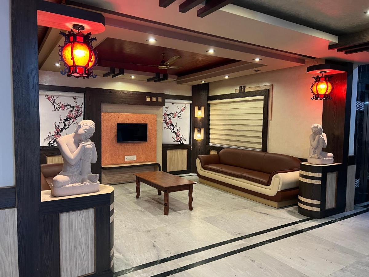 Hotel Lee Garden Near To Blue Flag Beach 500 Mtrs プリ エクステリア 写真